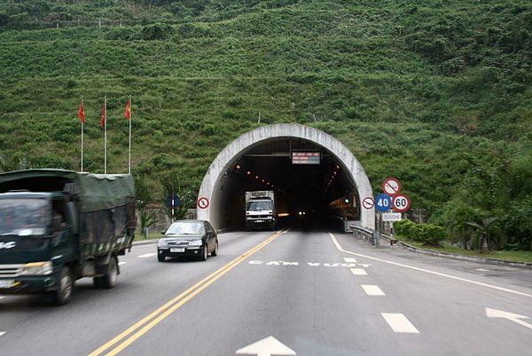 a Hai_Van_Tunnel_North_Entrance Net.jpg